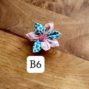 Flower Pop Bow Clip